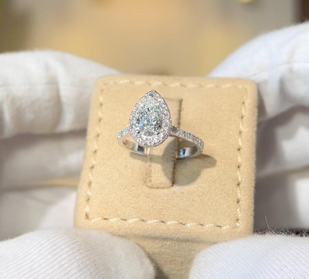 Dima Al Qabani-natural diamond pear solitaire