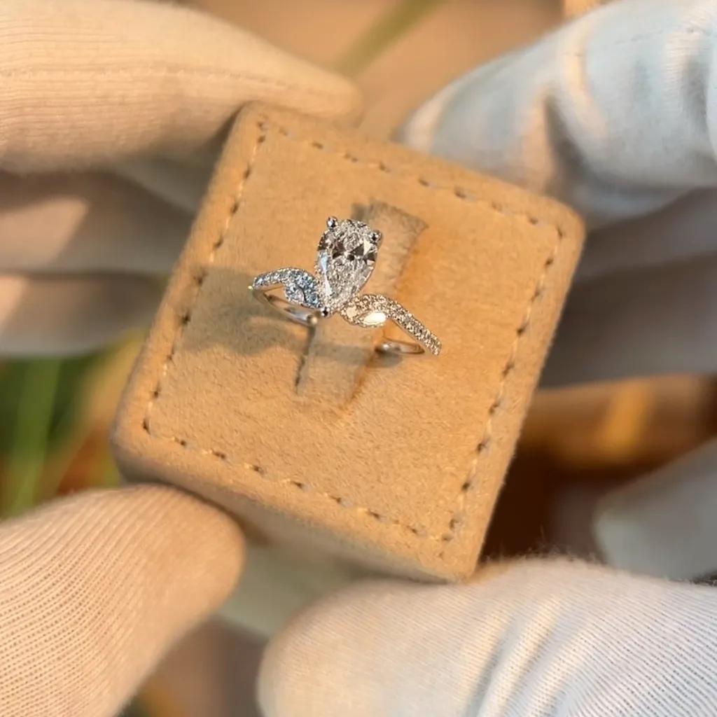 1ct Pear Lab