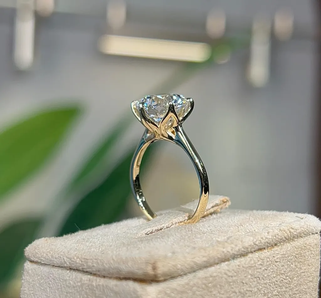Violetear Ring