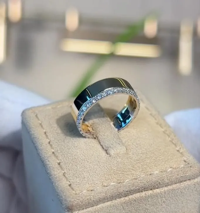 Simple Ring