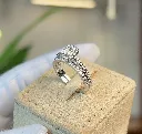 Regent Finch Ring