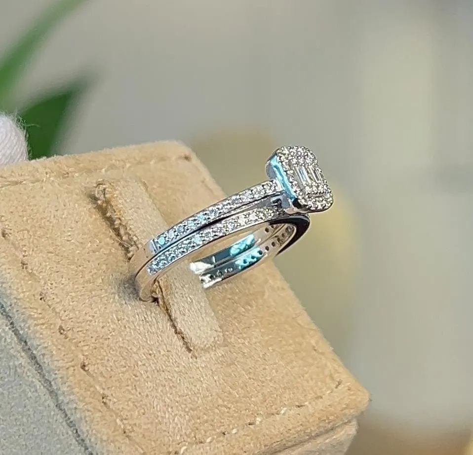 Regent Finch Ring