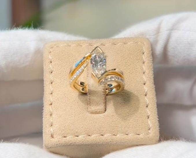 Marquise Solitaire