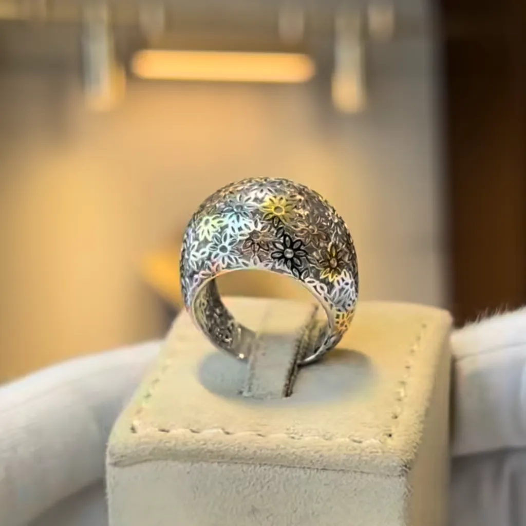 The Enaya Ring