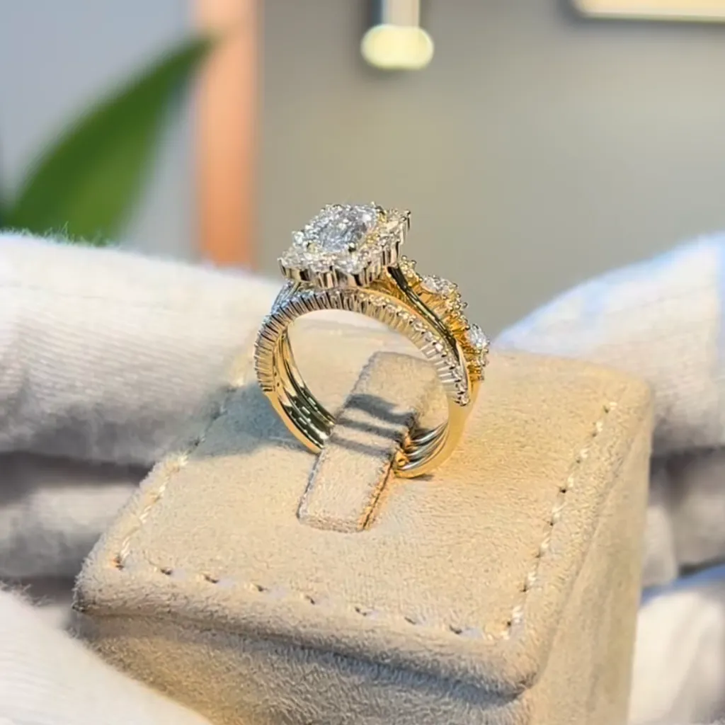 The Crowned Crane Ring