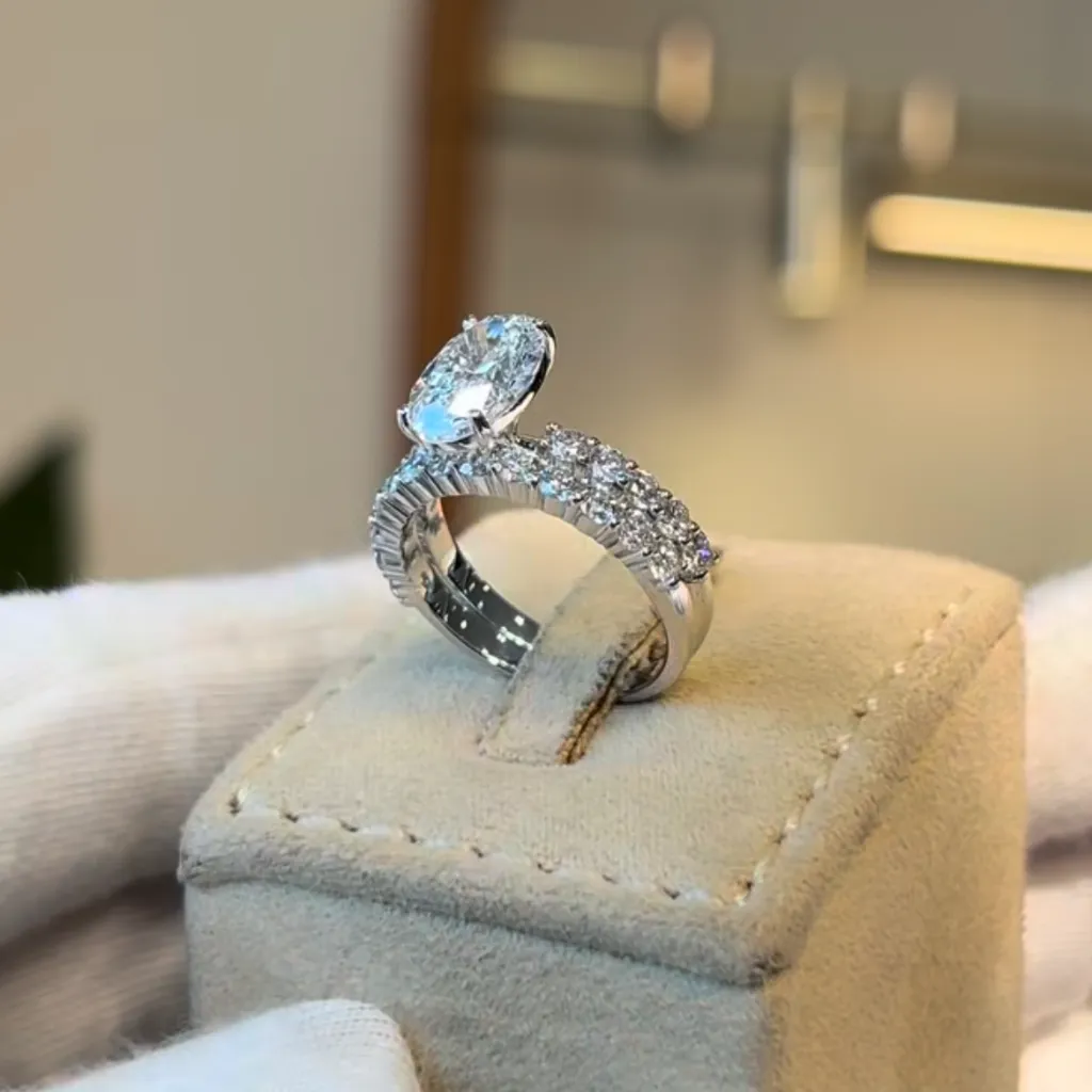 The LGD Oval Charm Ring