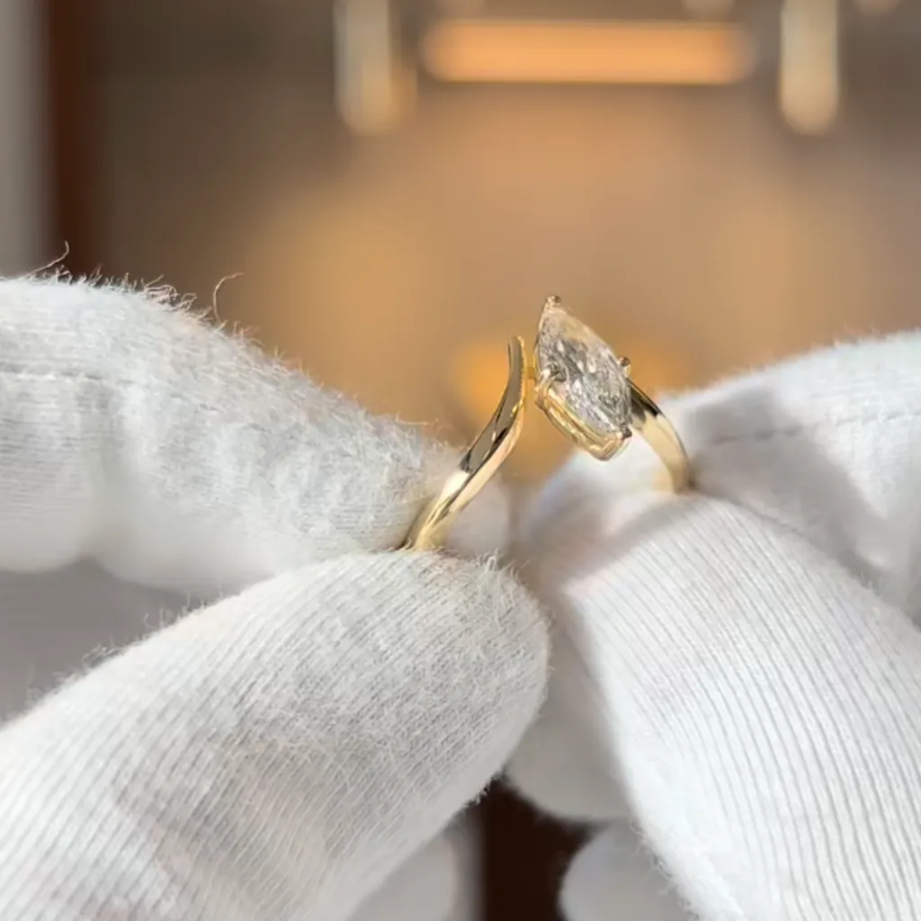 The Maria Ring